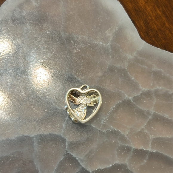 Black hills gold sterling silver angel pendant - Picture 5 of 5